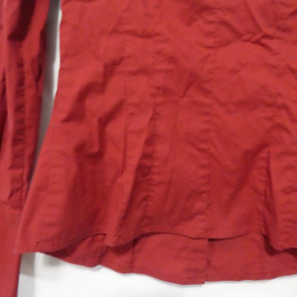 SMART SET | small | Elegant Red Long Sleeve Button-Up Shirt - Picture 14 of 16